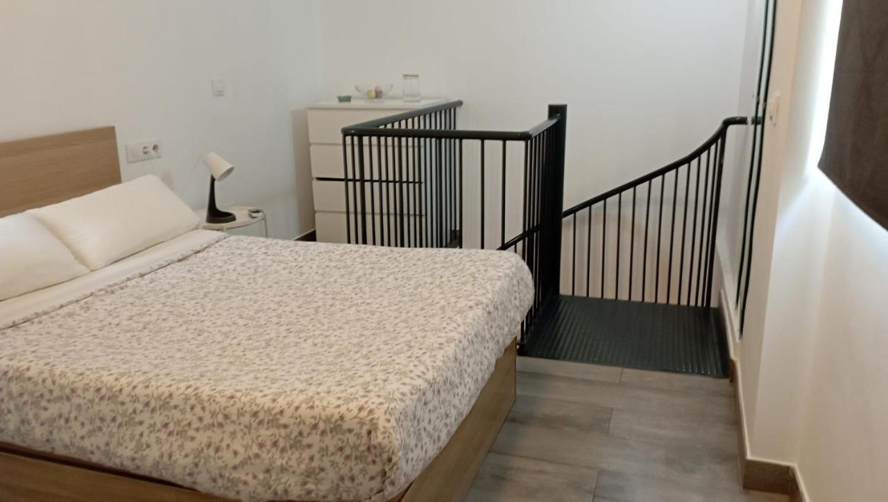Apartamento En El Casco Antiguo En Plena Alameda Sewilla Zewnętrze zdjęcie